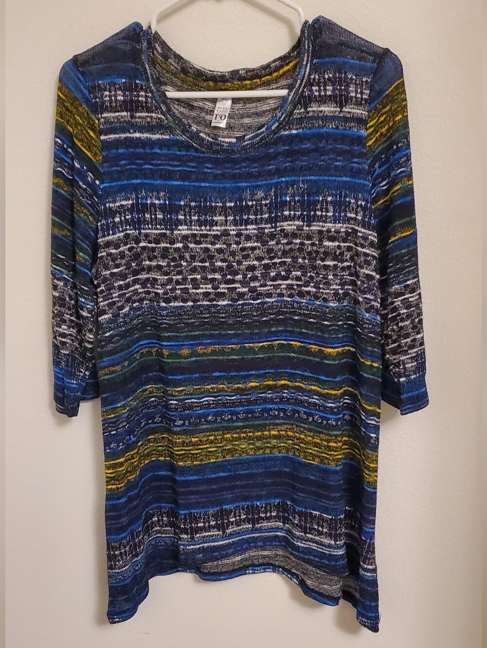 Thomas And Olivia Women’s Blue & Yellow Patterned Scoop Neck Tunic Artsy Top